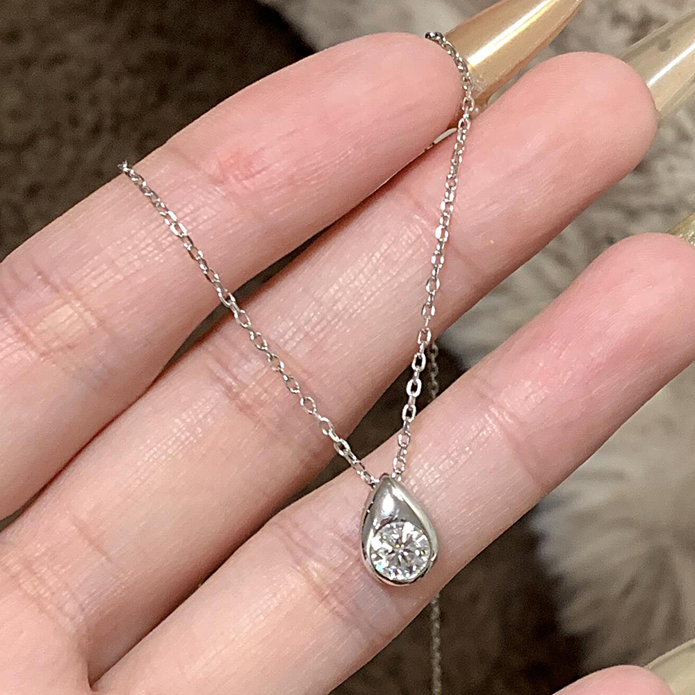 0.3/0.5CT Solitaire Diamond Mo – Bezels Set Pendant recenzja i cena