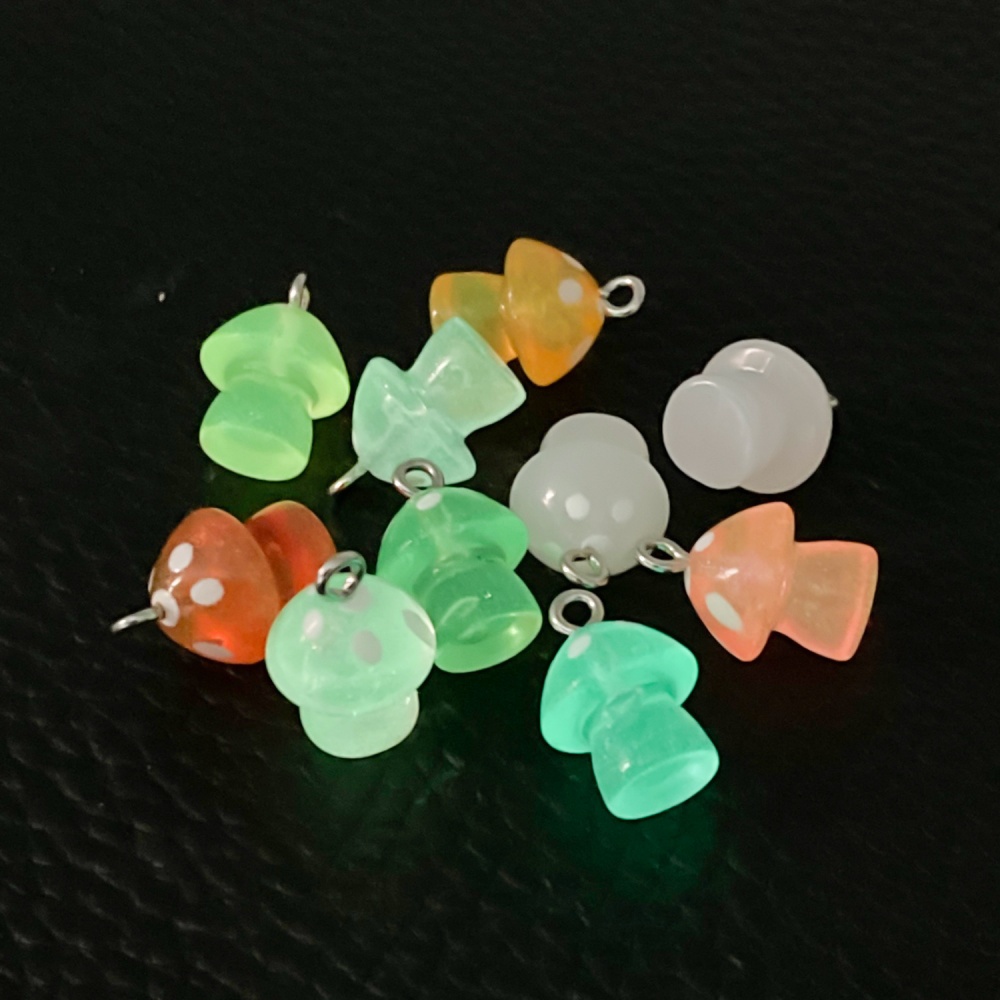 16pcs Luminous Mushroom Charms – Resin Craft Projects recenzja i cena